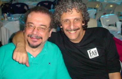 Os amigos e parceiros Carlos Assale e Beto Iannicelli, representantes do Portal Beatles Brasil em SP e na cerimônia de entrega do Troféu i-Best